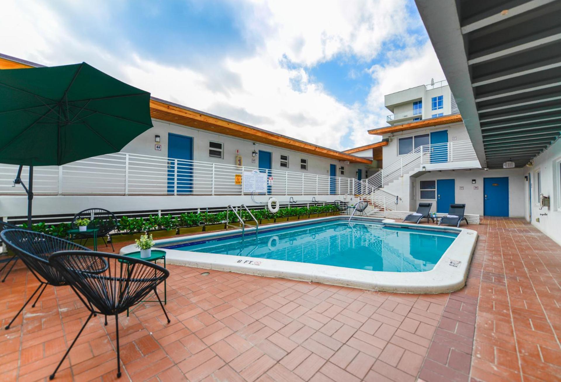 הוליווד Spacious Studio With Balcony And Parking At The Beach -M46 מראה חיצוני תמונה
