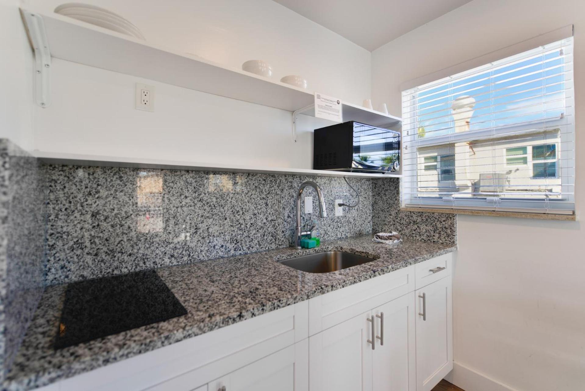 הוליווד Spacious Studio With Balcony And Parking At The Beach -M46 מראה חיצוני תמונה