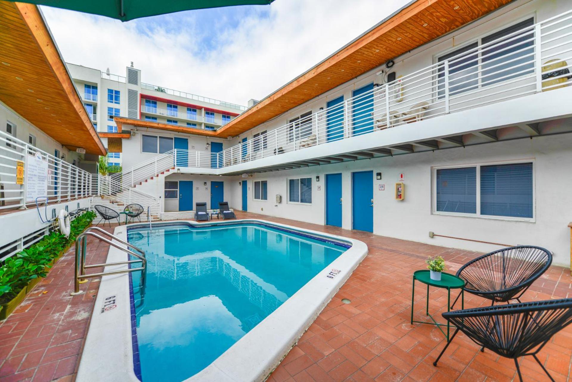 הוליווד Spacious Studio With Balcony And Parking At The Beach -M46 מראה חיצוני תמונה